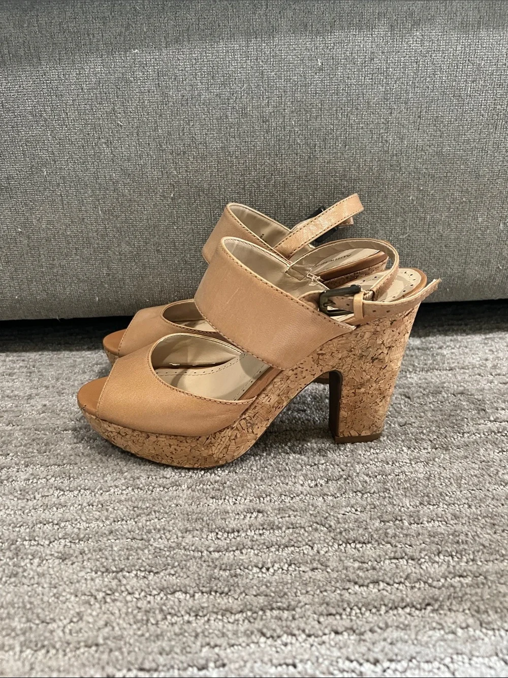 Adrienne Vittadini Tan Cork Platform Sandals